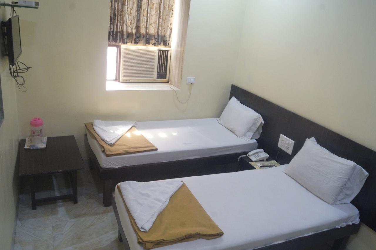 Hotel Zam Zam Palace Mumbai Kültér fotó