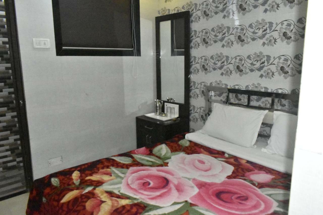 Hotel Zam Zam Palace Mumbai Kültér fotó